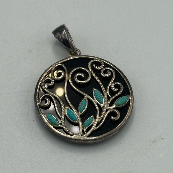 Whitney Kelly WK 925 Sterling Silver Black Onyx/Chalcedony Pendant - Picture 1 of 5